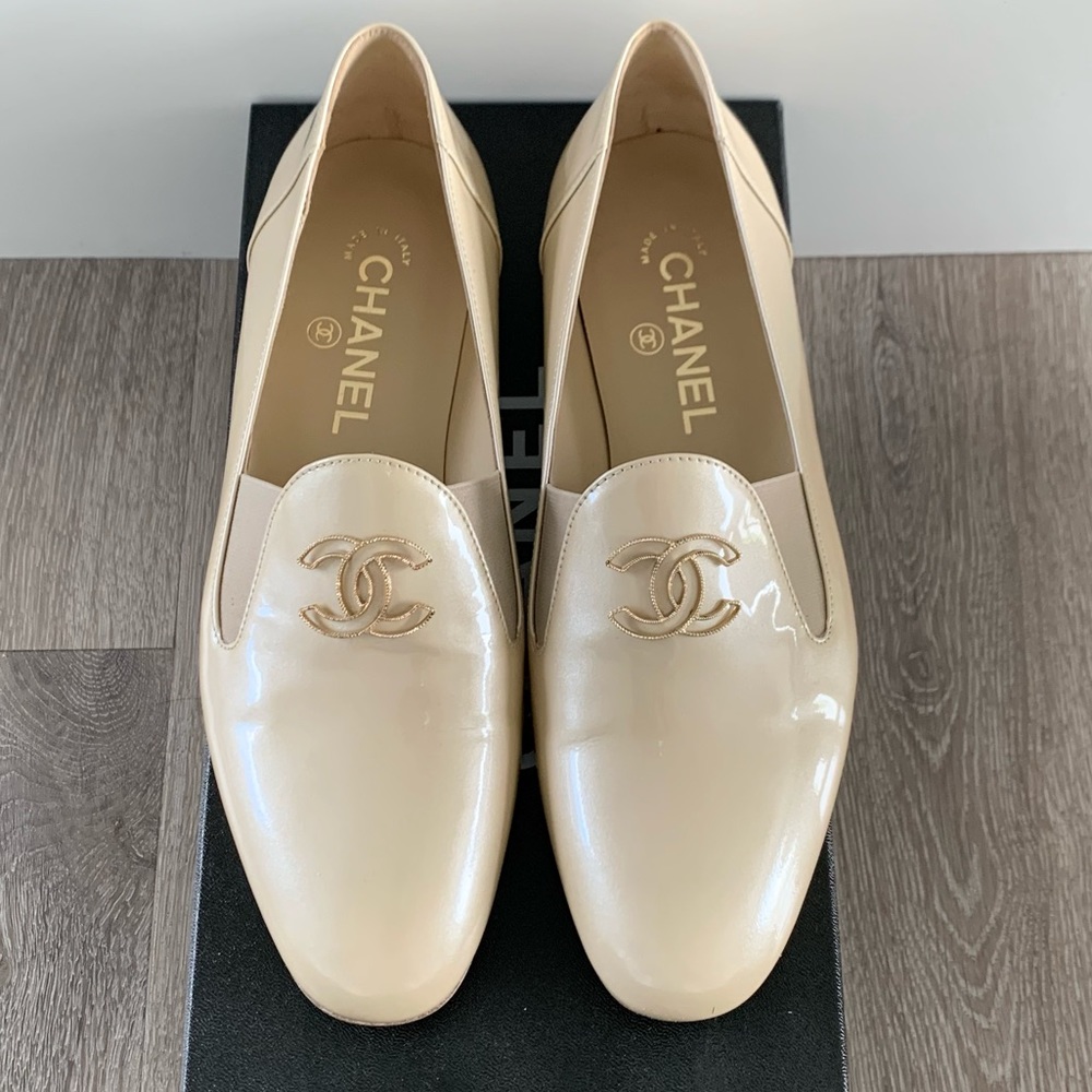 Chanel moccasins loafers light beige sz 38